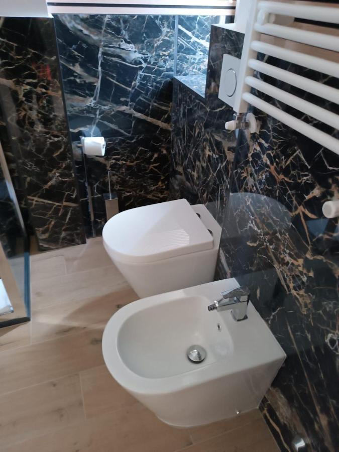 M97&Rooms 97 Macchi Milaan Buitenkant foto